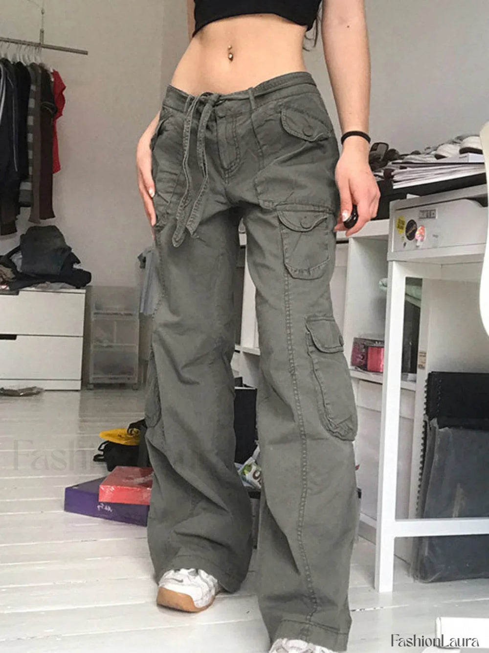 Washed Pocket Patched Cargo Jeans Gray / S Cargo Jeans