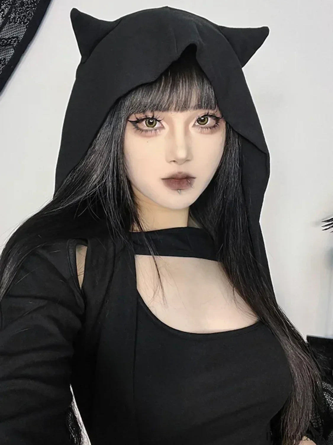 Wasteland Kitten Hollow Out Sleeve Folds Bodycon Dress