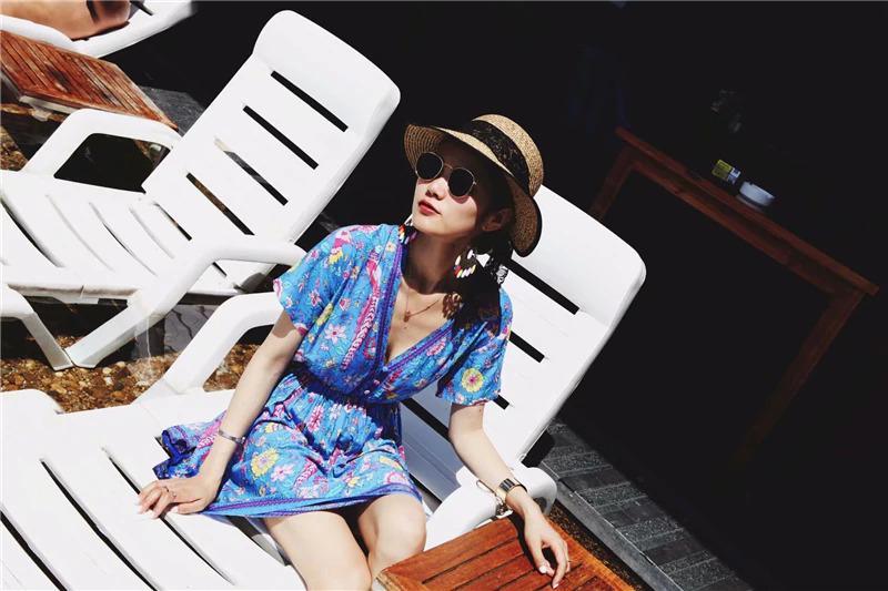 JuliaFashion - Wild Peacock & Flowers V-Neck Mini Dress