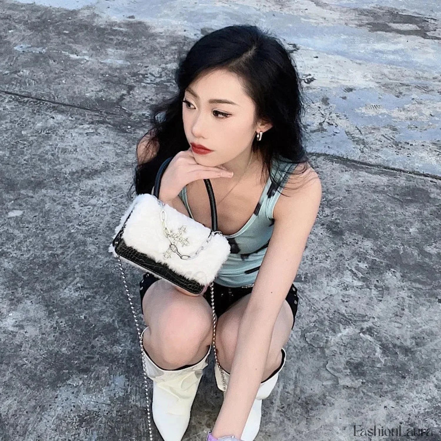 Y2K Applique Chain Cross Plush Crossbody Hot Hip Hop Girls Soft Gothic Bag Black White / 18X11cm