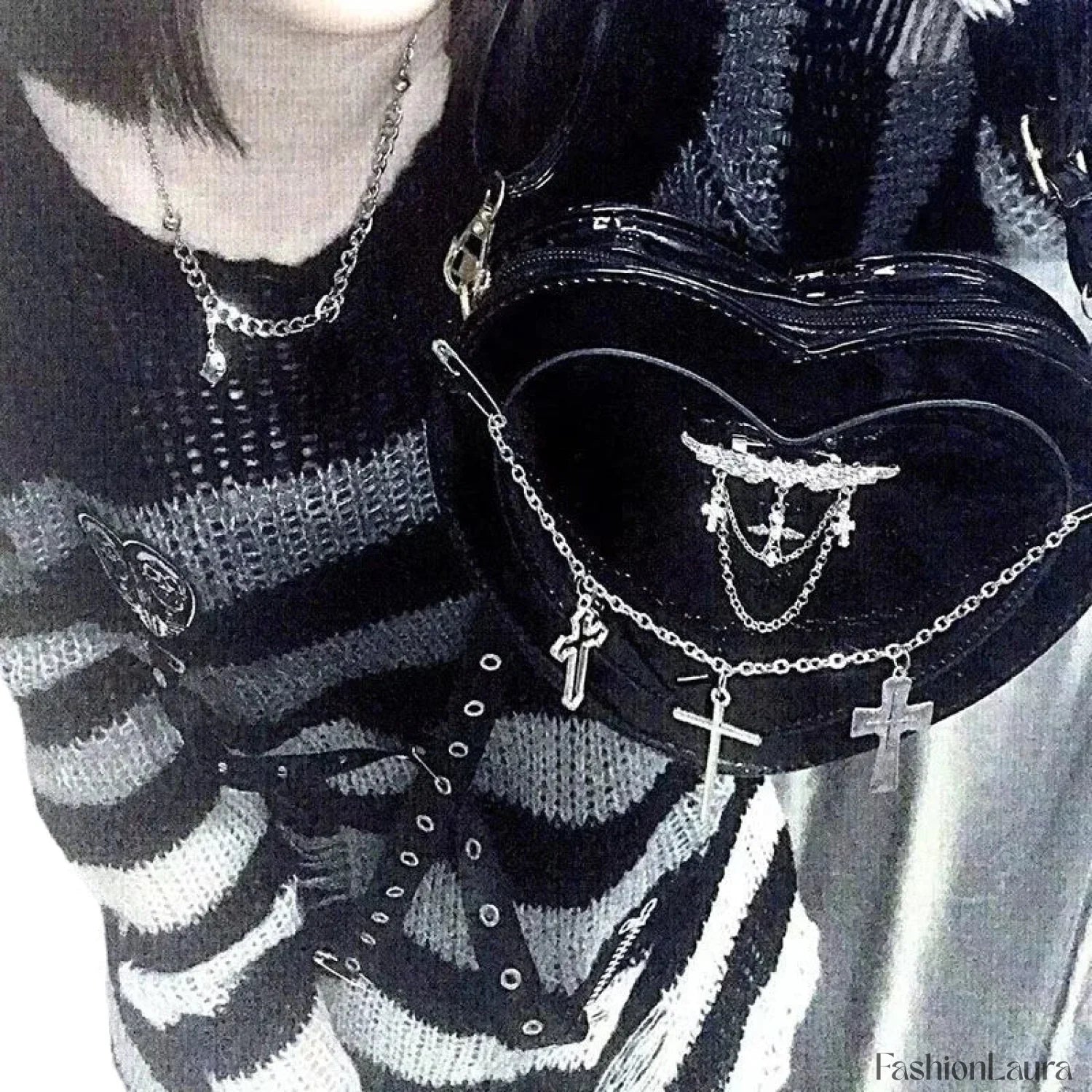 Y2K Subculture Women Cross Heart Shaped Punk Gothic Shoulder Bag Black / 18x17x5cm